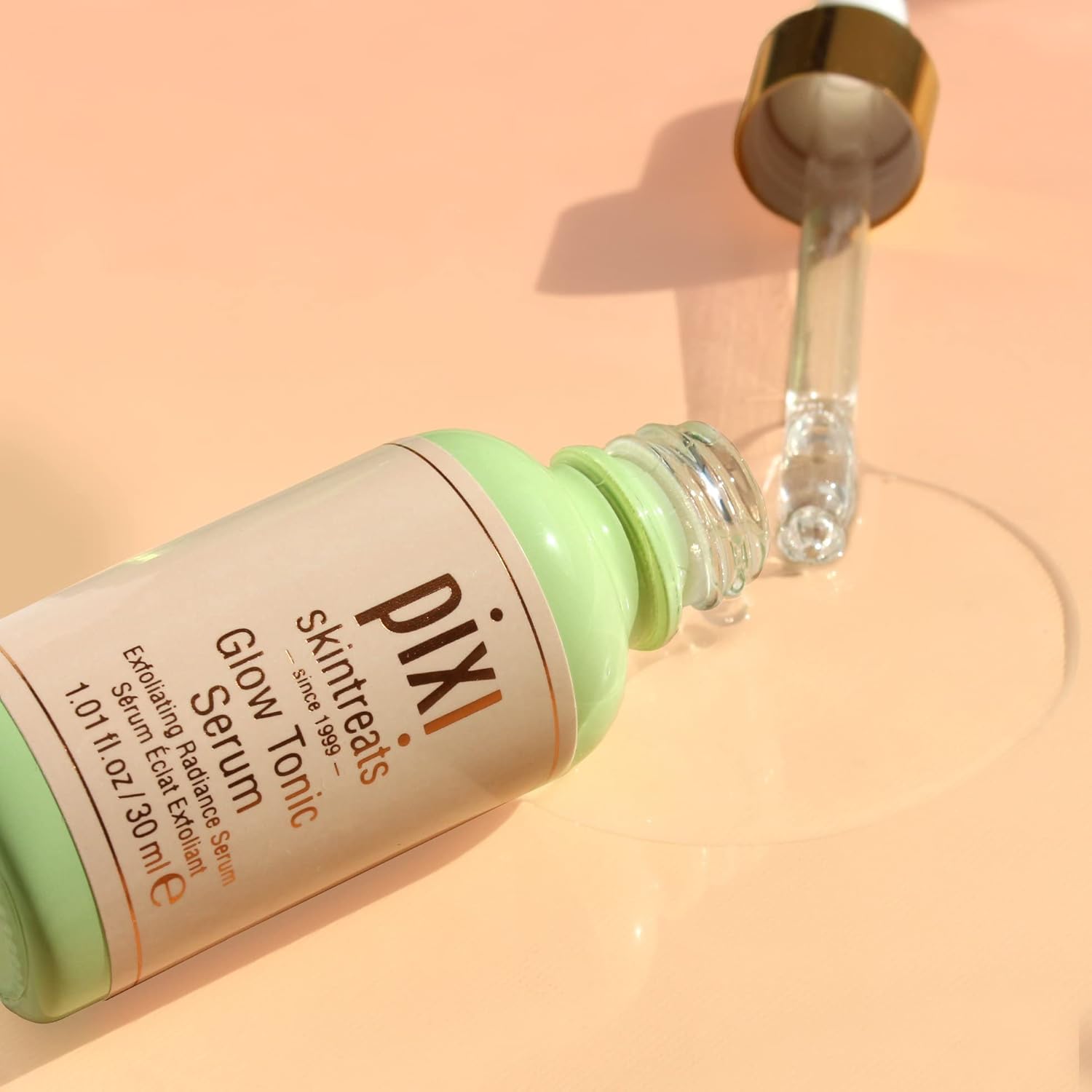 Pixi Glow Tonic With Glycolic Acid And Aloe Vera 30Ml - Hydrates And Nourishes Skin And Radiant Complexion.